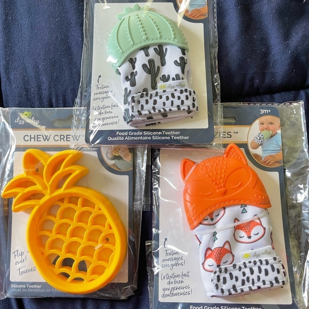 *NEW 3 Itzy ritzy silicone teether*